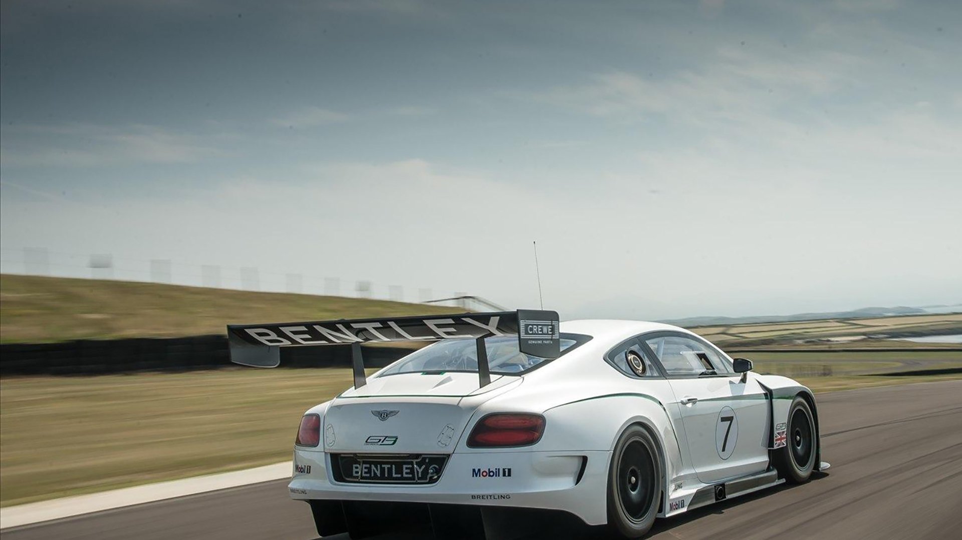 克里斯塔尔宫客场战胜富勒姆,积分持续攀升,克里斯 塔克