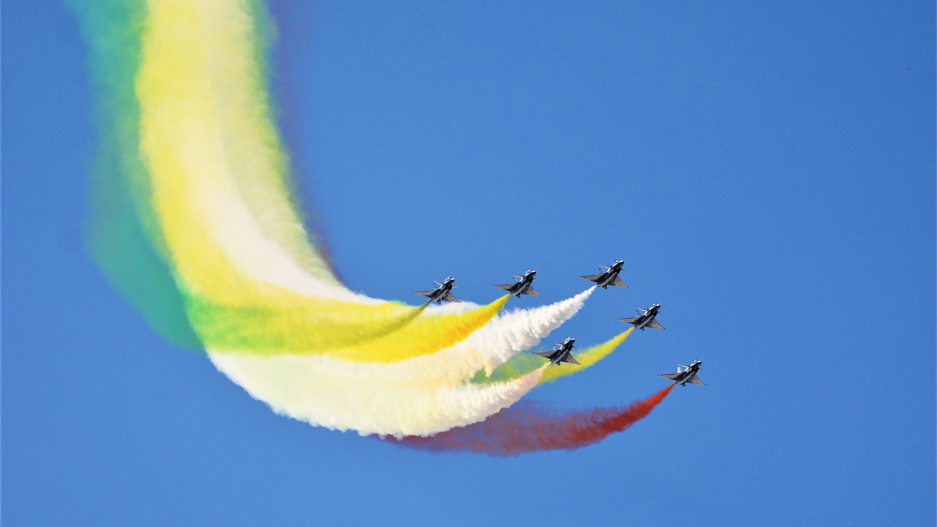 赫塔菲门前失利，错失夺取三分机会，赫塔菲首发