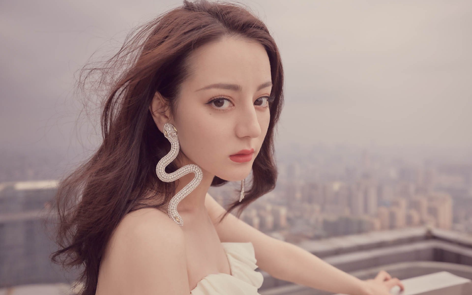 爱游戏中国官方登录入口网站-英超裁判在语义模糊环境下的判罚一致性变化分析，英超裁判数据