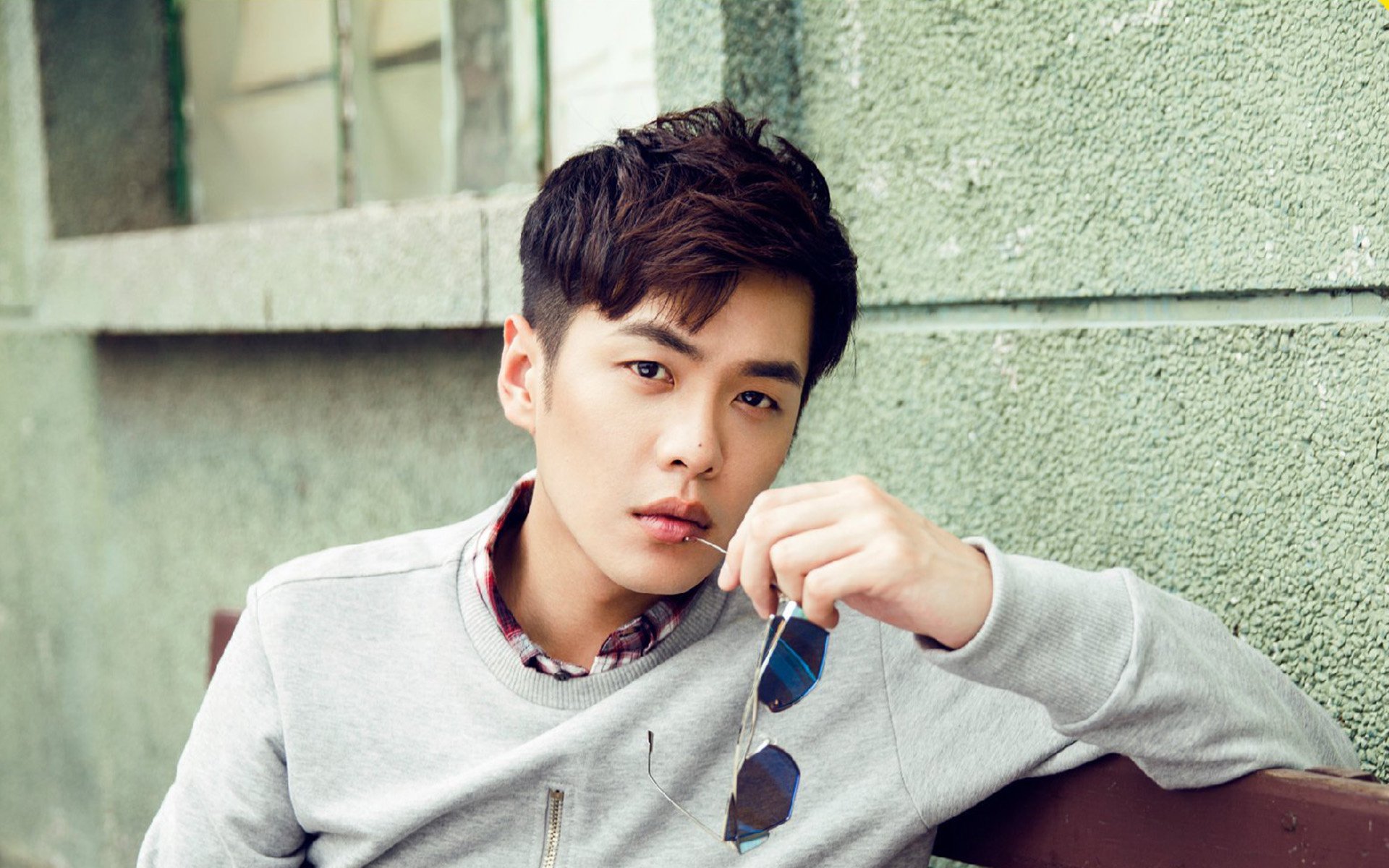 爱游戏app下载-奥预赛中国足球战败 球迷分析比赛失误，中国足球比赛怎么样了