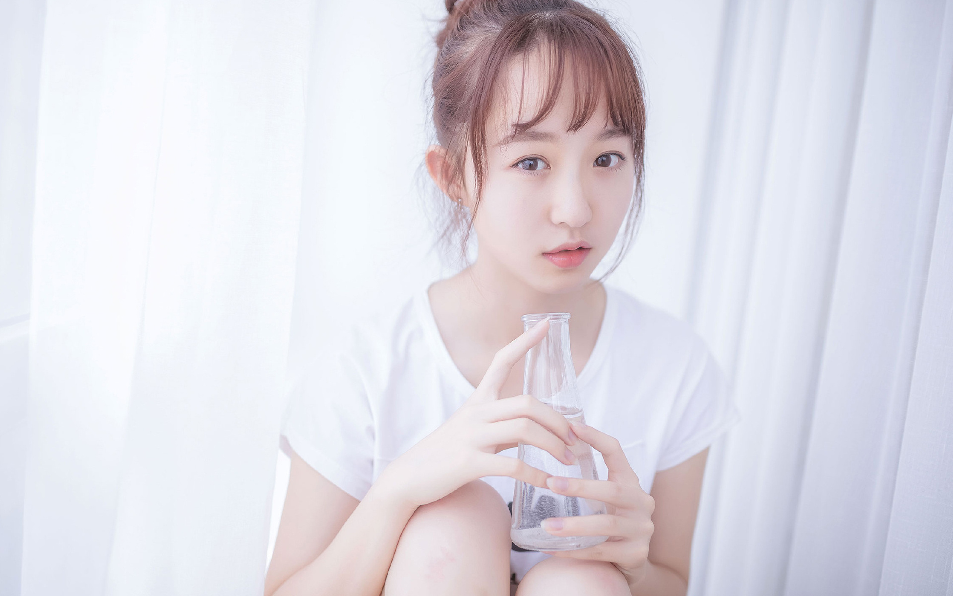 爱游戏官网-湖人主帅称赞浓眉篮下威慑力十足，湖人队浓眉是谁