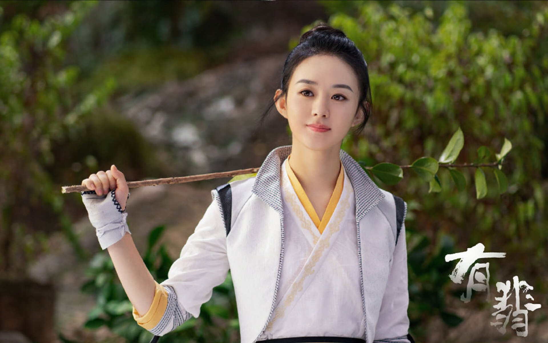 湖人主帅称赞浓眉篮下威慑力十足，湖人队浓眉是谁